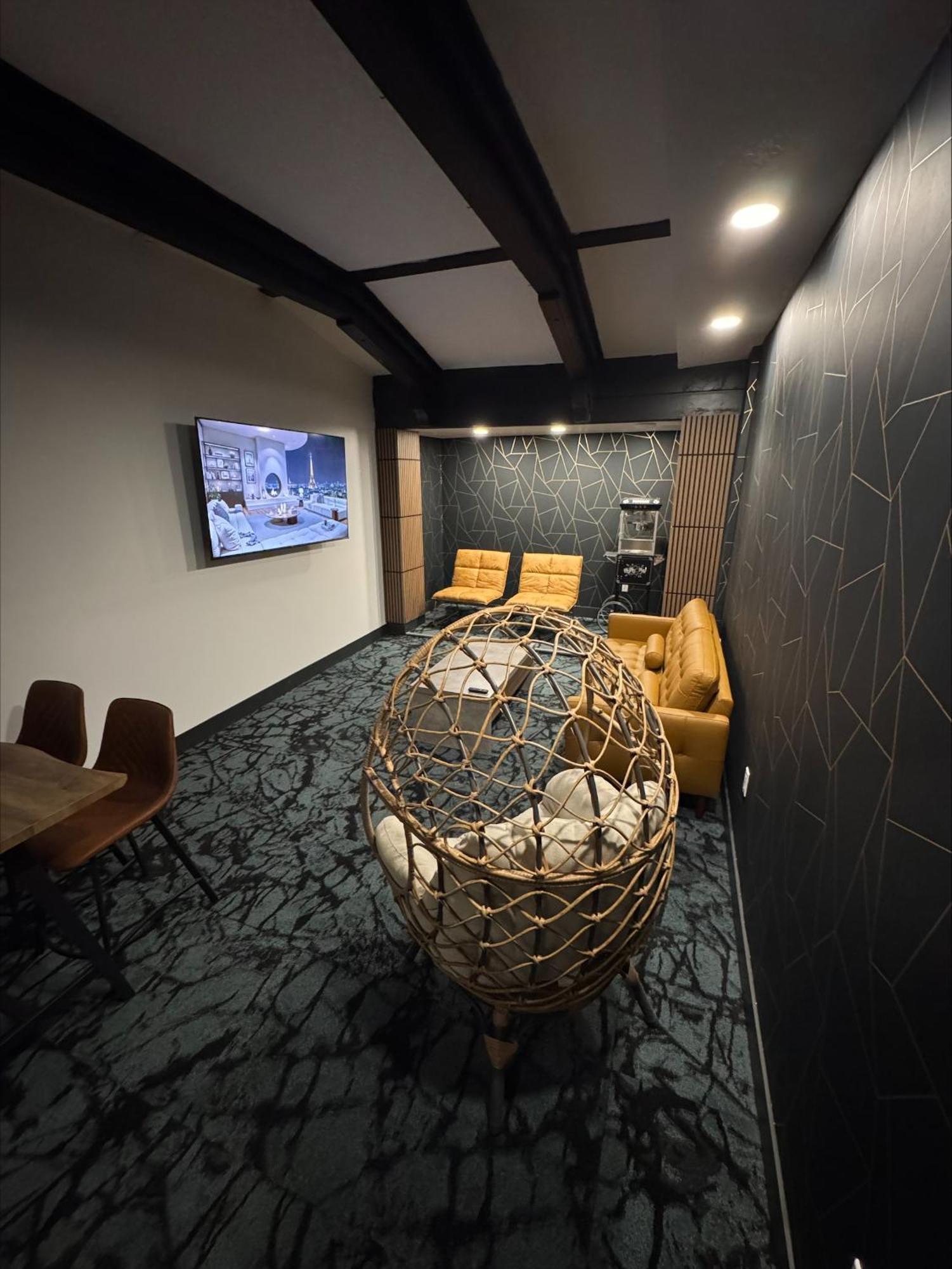 Marine Inn Пауъл Ривър Екстериор снимка