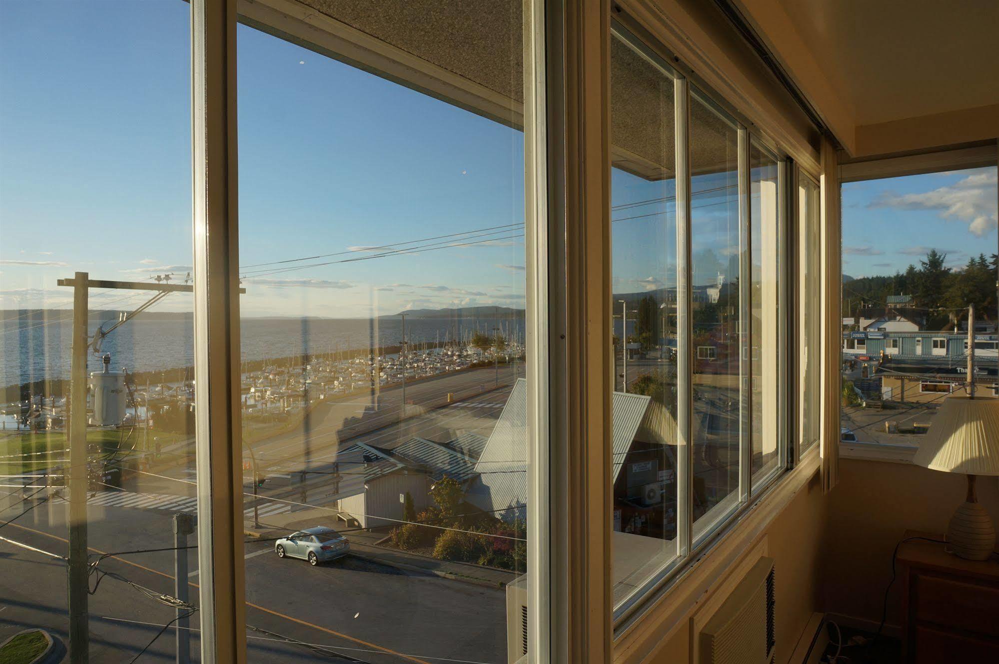 Marine Inn Пауъл Ривър Екстериор снимка